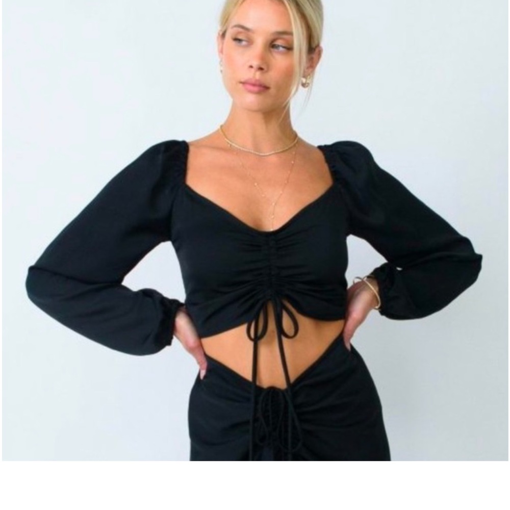 RESA Everly Blouse in Black - Picture 3 of 7